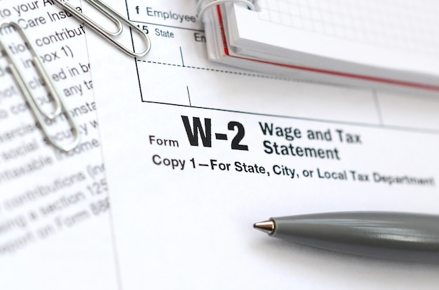 1099-vs-w-2-how-to-classify-your-team-the-right-way